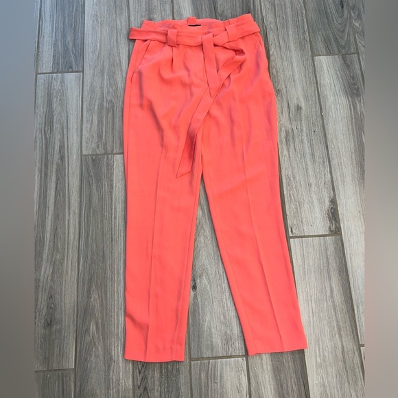 Like New Express size 10L peach pants no signs wear or stains - Picture 1 of 13